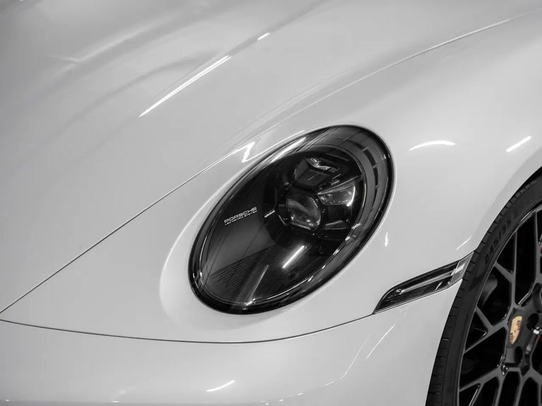 Porsche 992 Carrera GTS