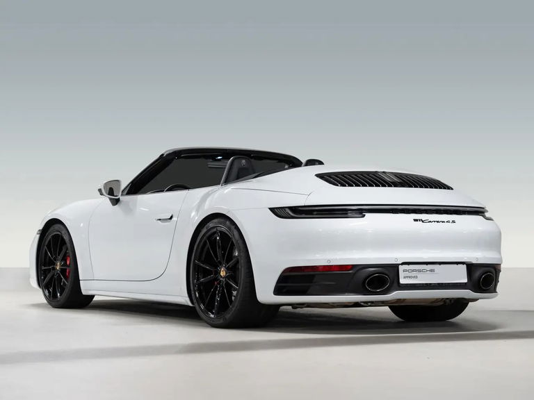 Porsche 992 Carrera 4S