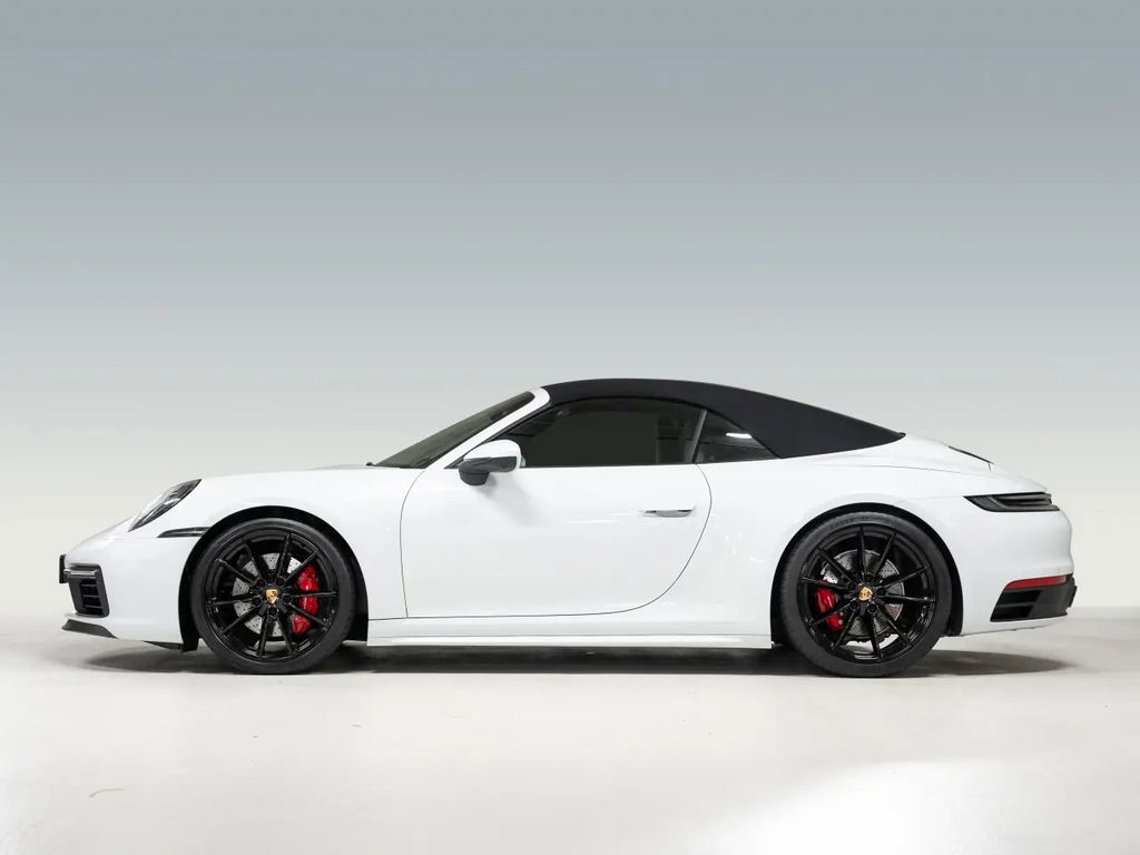 Porsche 992 Carrera 4S