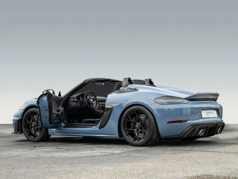 Porsche 718 Spyder RS