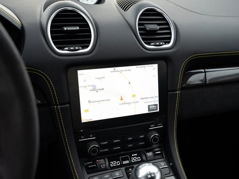 Porsche 718 Cayman GT4