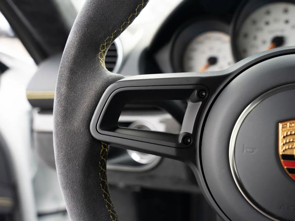 Porsche 718 Cayman GT4