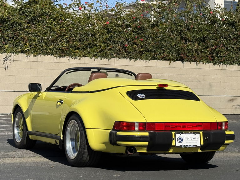 Porsche 911 Carrera 3.2 Speedster (US)