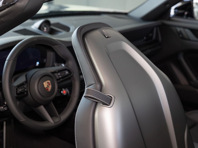 Porsche 992.2 Carrera 4 GTS