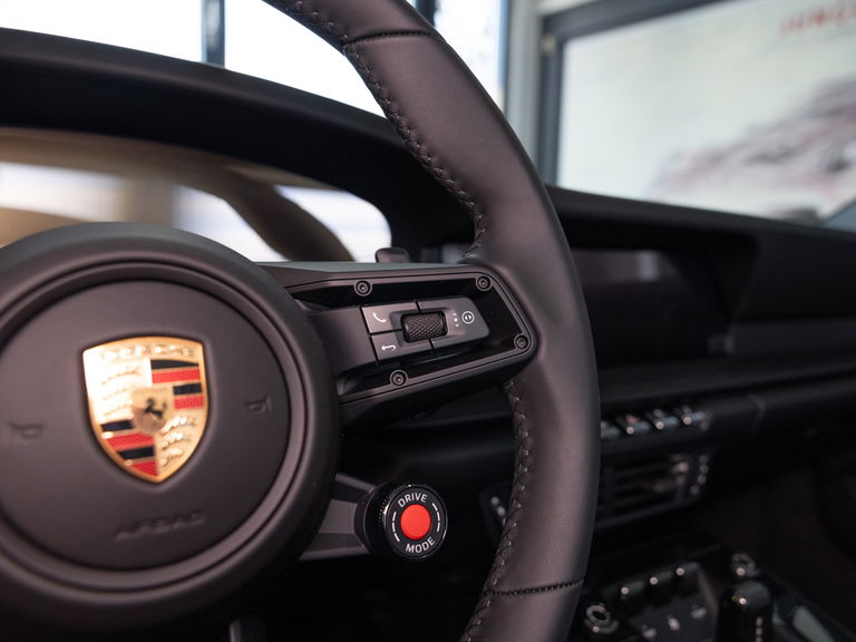 Porsche 992.2 Carrera 4 GTS