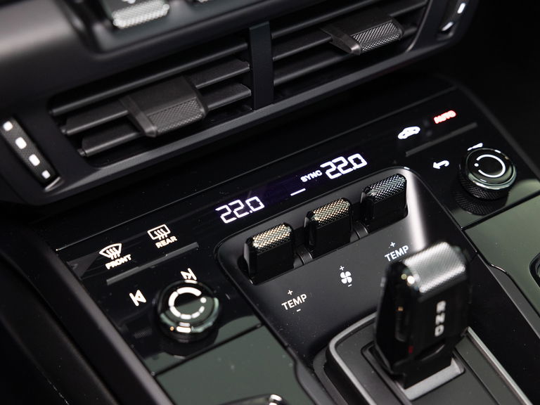 Porsche 992.2 Carrera 4 GTS