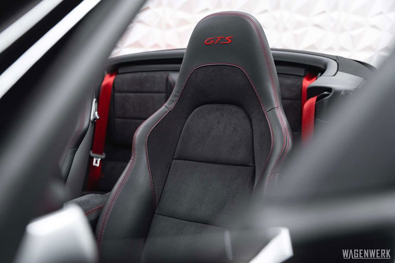 Porsche 991.2 Carrera GTS