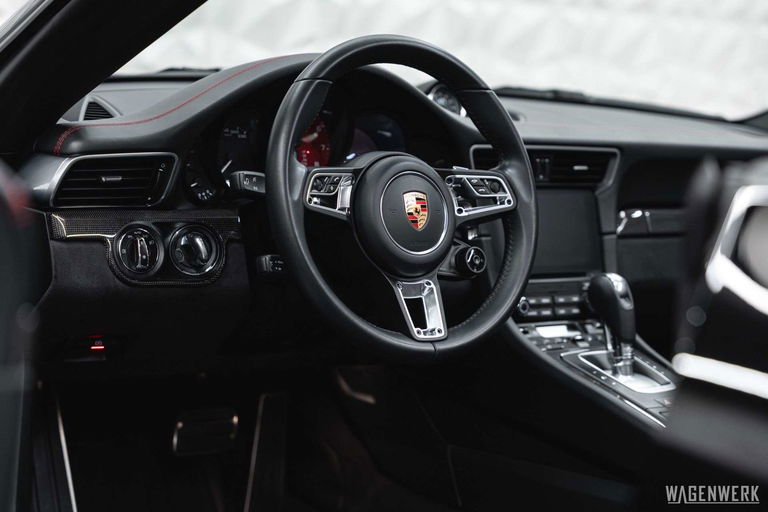 Porsche 991.2 Carrera GTS