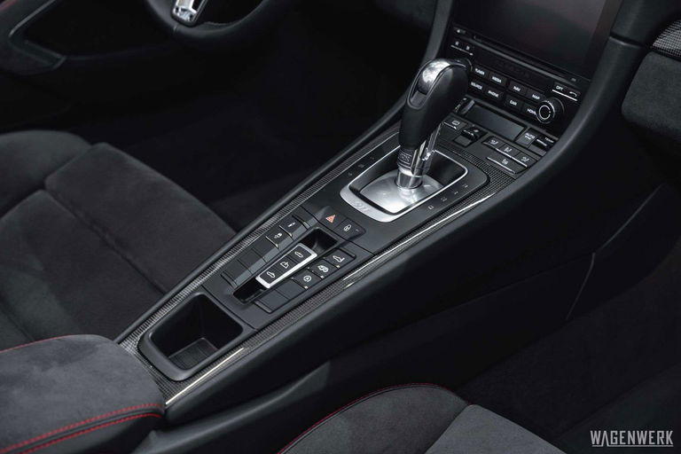 Porsche 991.2 Carrera GTS