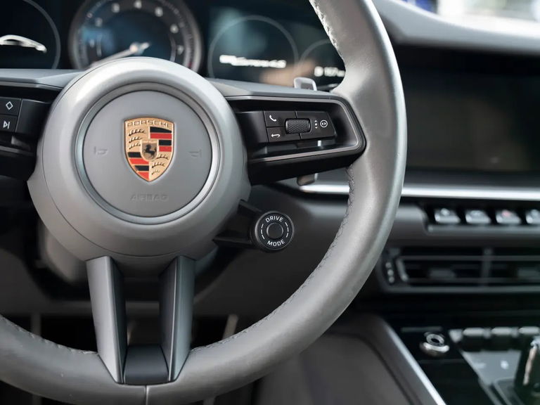 Porsche 992 Carrera 4S