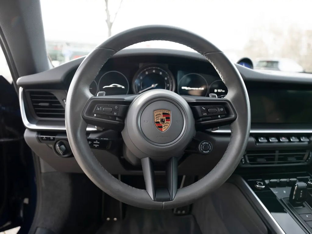 Porsche 992 Carrera 4S