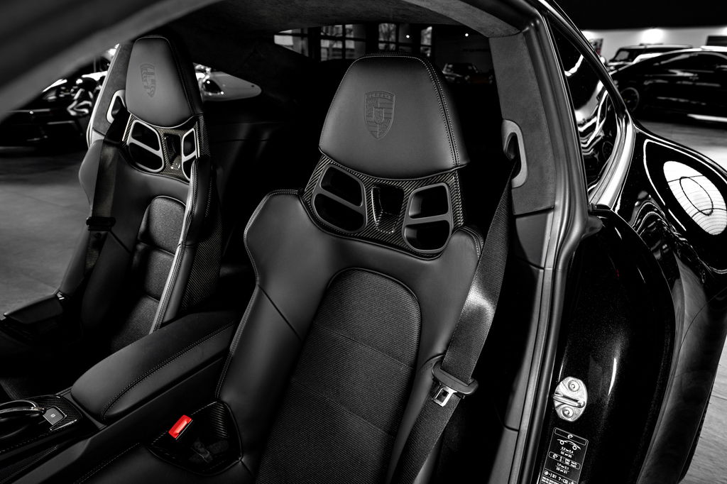 Porsche 992 GT3 Touring