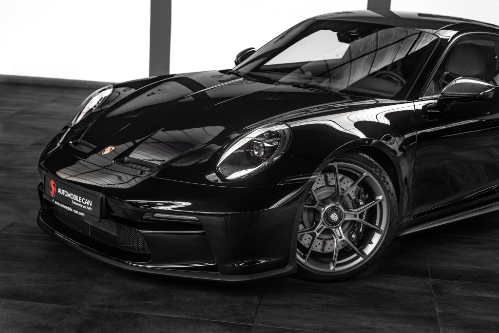 Porsche 992 GT3 Touring