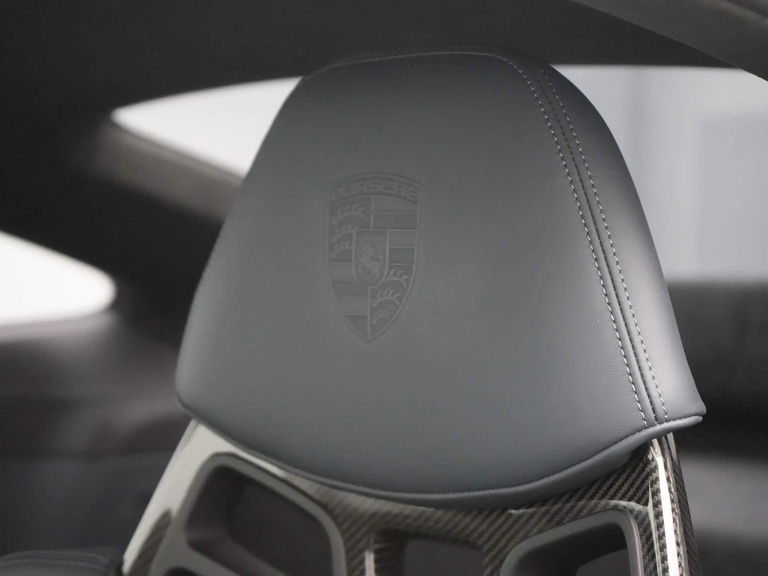 Porsche 992 GT3 Touring