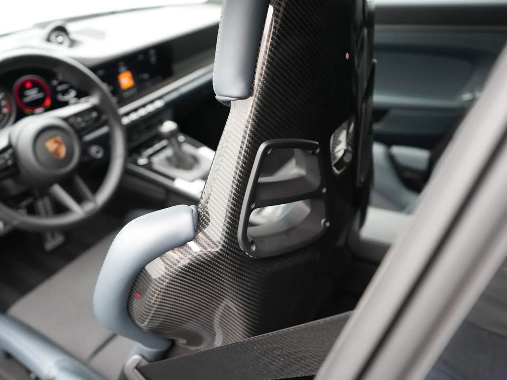 Porsche 992 GT3 Touring