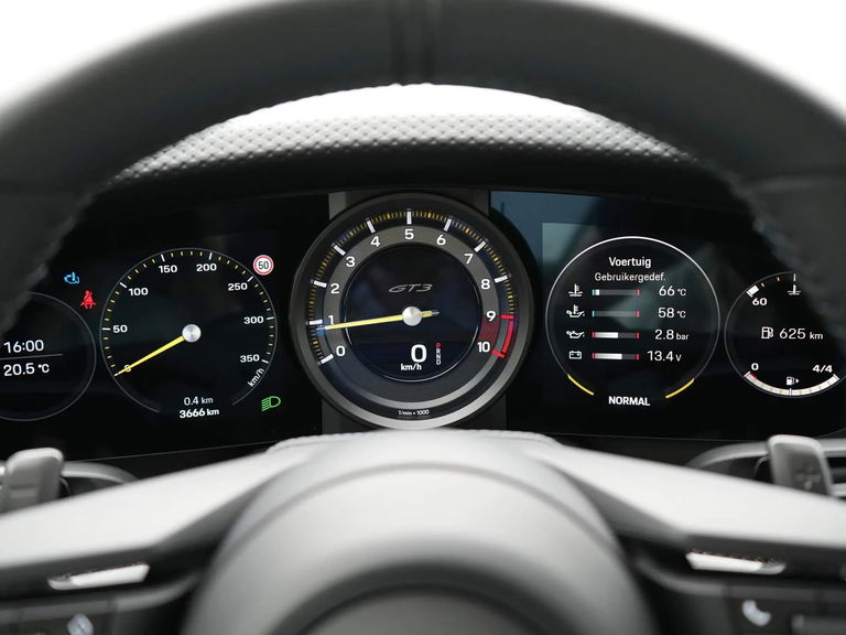 Porsche 992 GT3 Touring