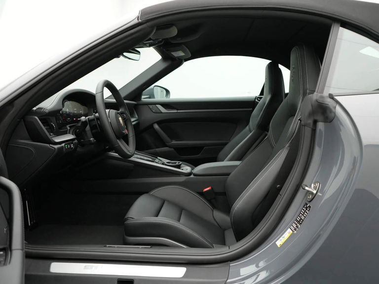 Porsche 992.2 Carrera