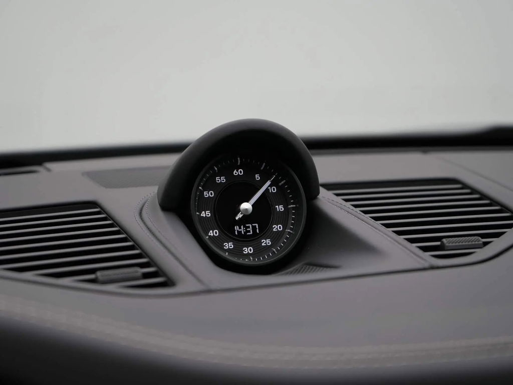 Porsche 992.2 Carrera