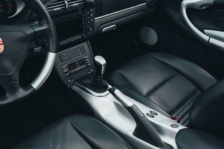 Porsche 996 Carrera 4