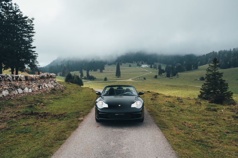 Porsche 996 Carrera 4