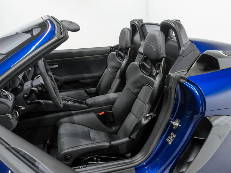 Porsche 718 Spyder RS