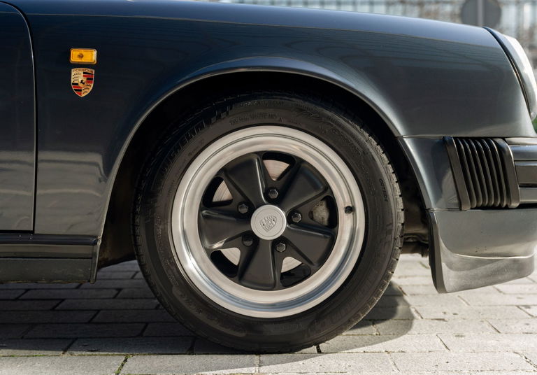 Porsche 911 Carrera 3.2