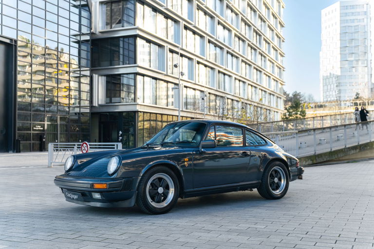 Porsche 911 Carrera 3.2