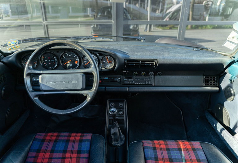 Porsche 911 Carrera 3.2