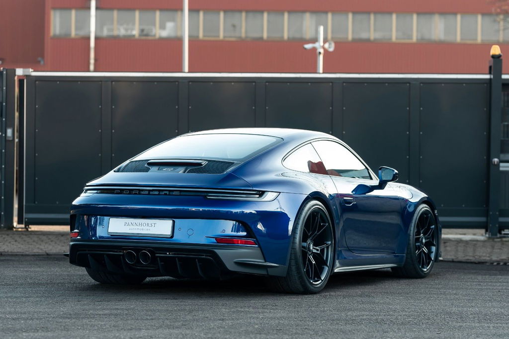 Porsche 992 GT3 Touring