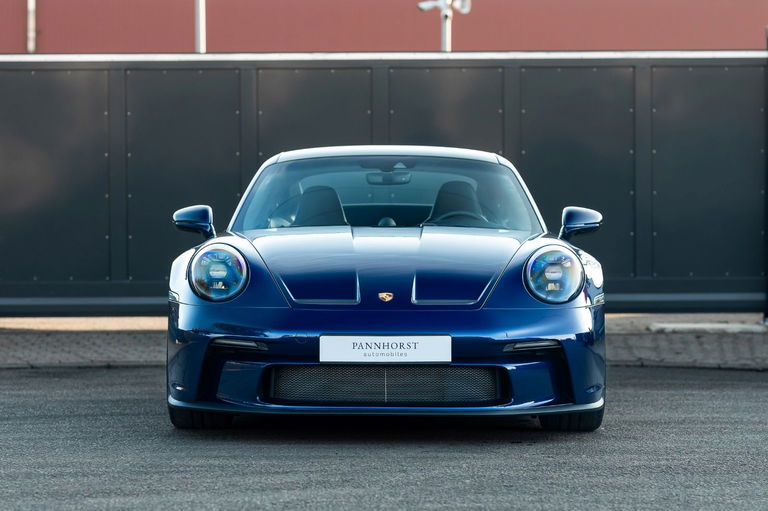 Porsche 992 GT3 Touring