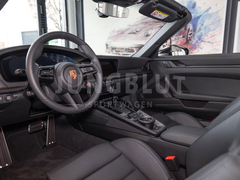 Porsche 992.2 Carrera 4 GTS