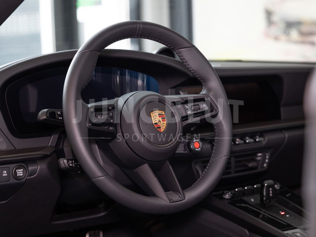 Porsche 992.2 Carrera 4 GTS