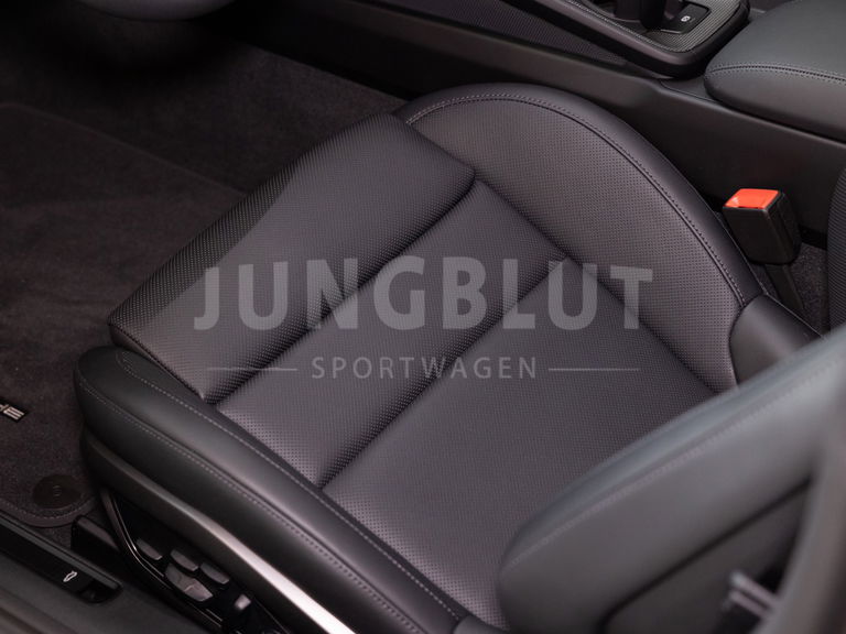 Porsche 992.2 Carrera 4 GTS