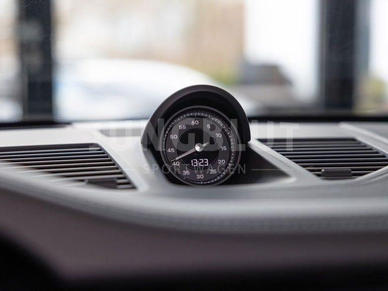 Porsche 992.2 Carrera 4 GTS