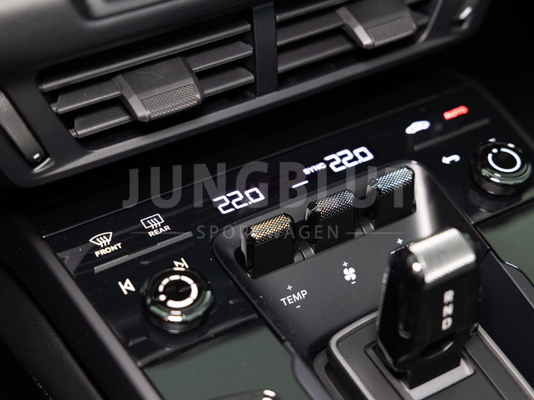 Porsche 992.2 Carrera 4 GTS