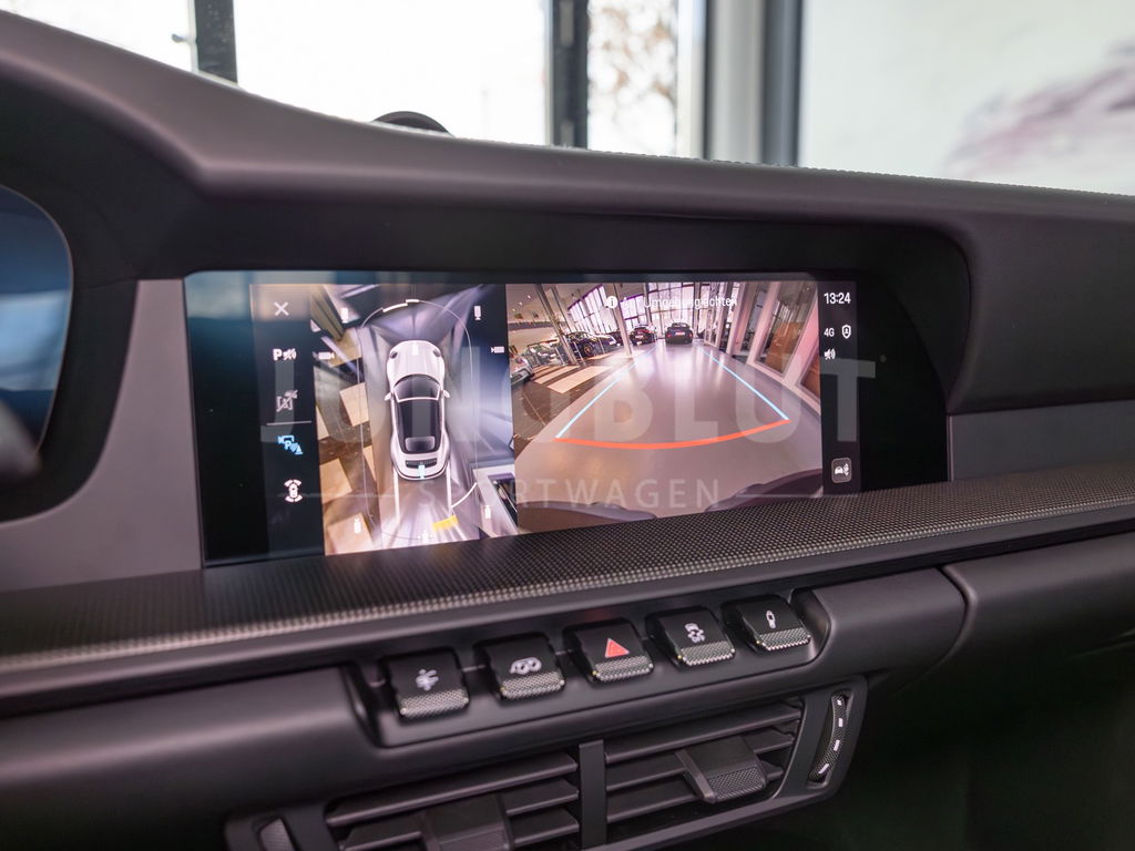 Porsche 992.2 Carrera 4 GTS