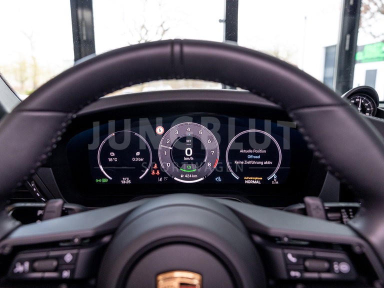 Porsche 992.2 Carrera 4 GTS