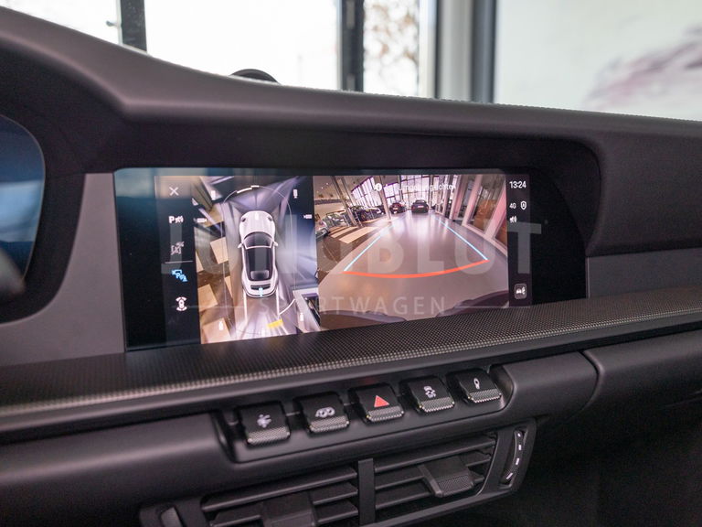 Porsche 992.2 Carrera 4 GTS