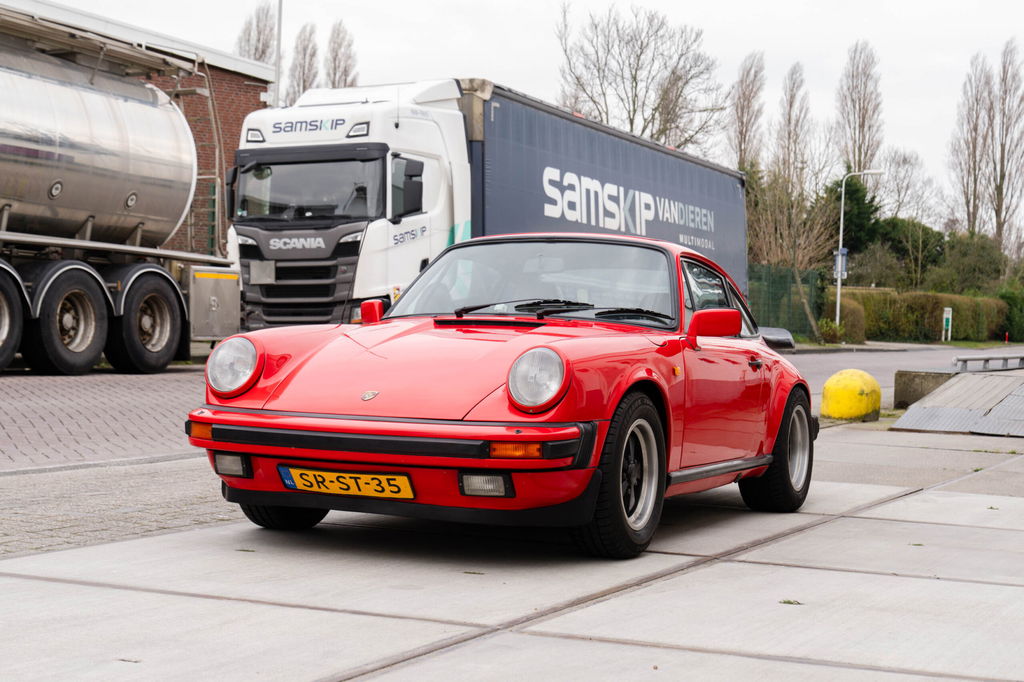 Porsche 911 Carrera 3.2