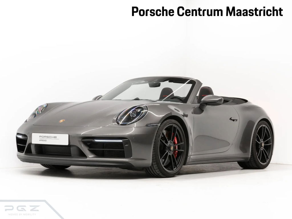 Porsche 992 Carrera 4 GTS