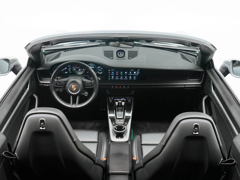 Porsche 992 Carrera 4S