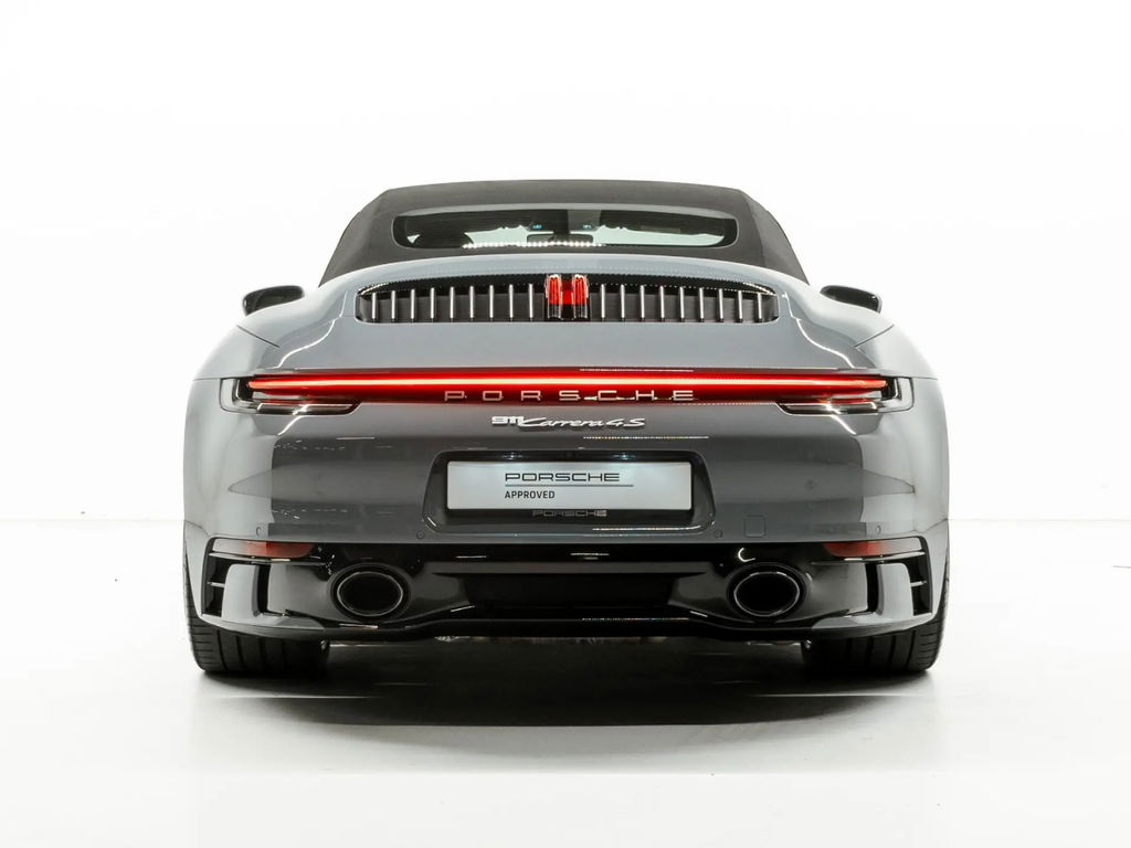 Porsche 992 Carrera 4S