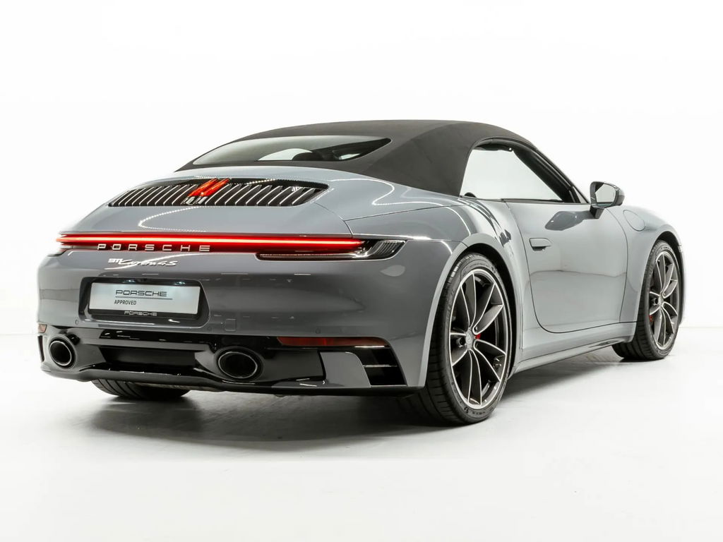 Porsche 992 Carrera 4S