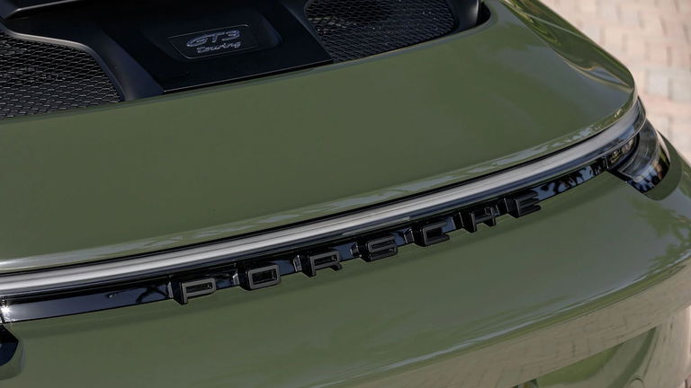 Porsche 992 GT3 Touring