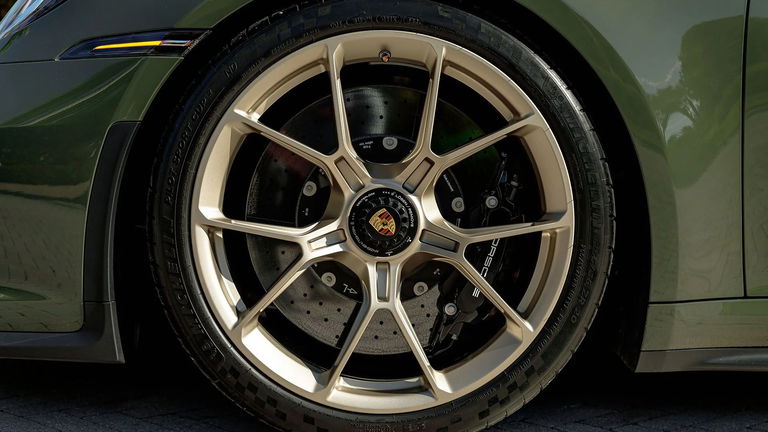 Porsche 992 GT3 Touring