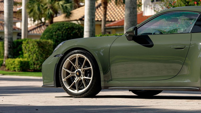 Porsche 992 GT3 Touring