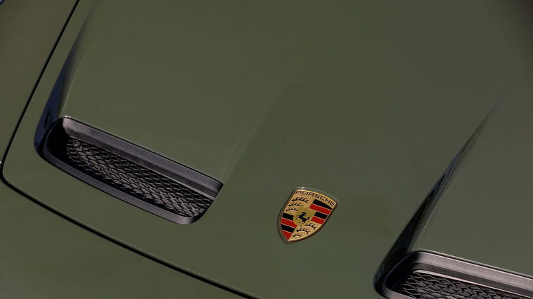 Porsche 992 GT3 Touring