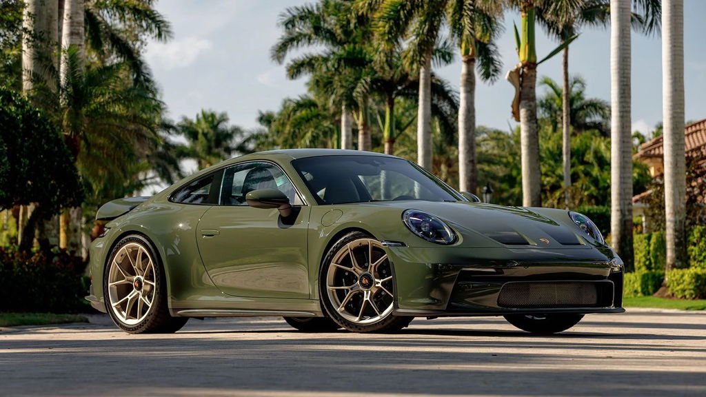 Porsche 992 GT3 Touring