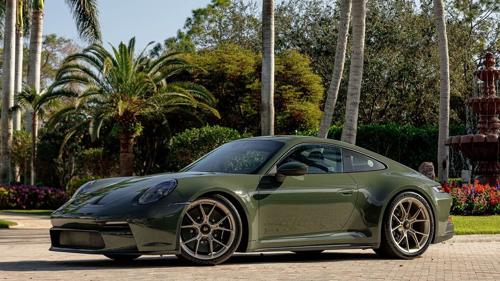 Porsche 992 GT3 Touring