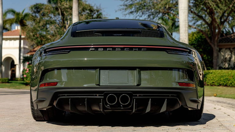 Porsche 992 GT3 Touring